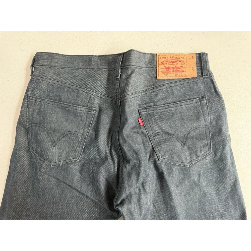 Levis 501 Original Jeans Mens FITS 36x30 Blue Button Fly NWOT